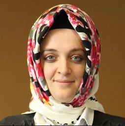 Doç. Dr . Esra Türk